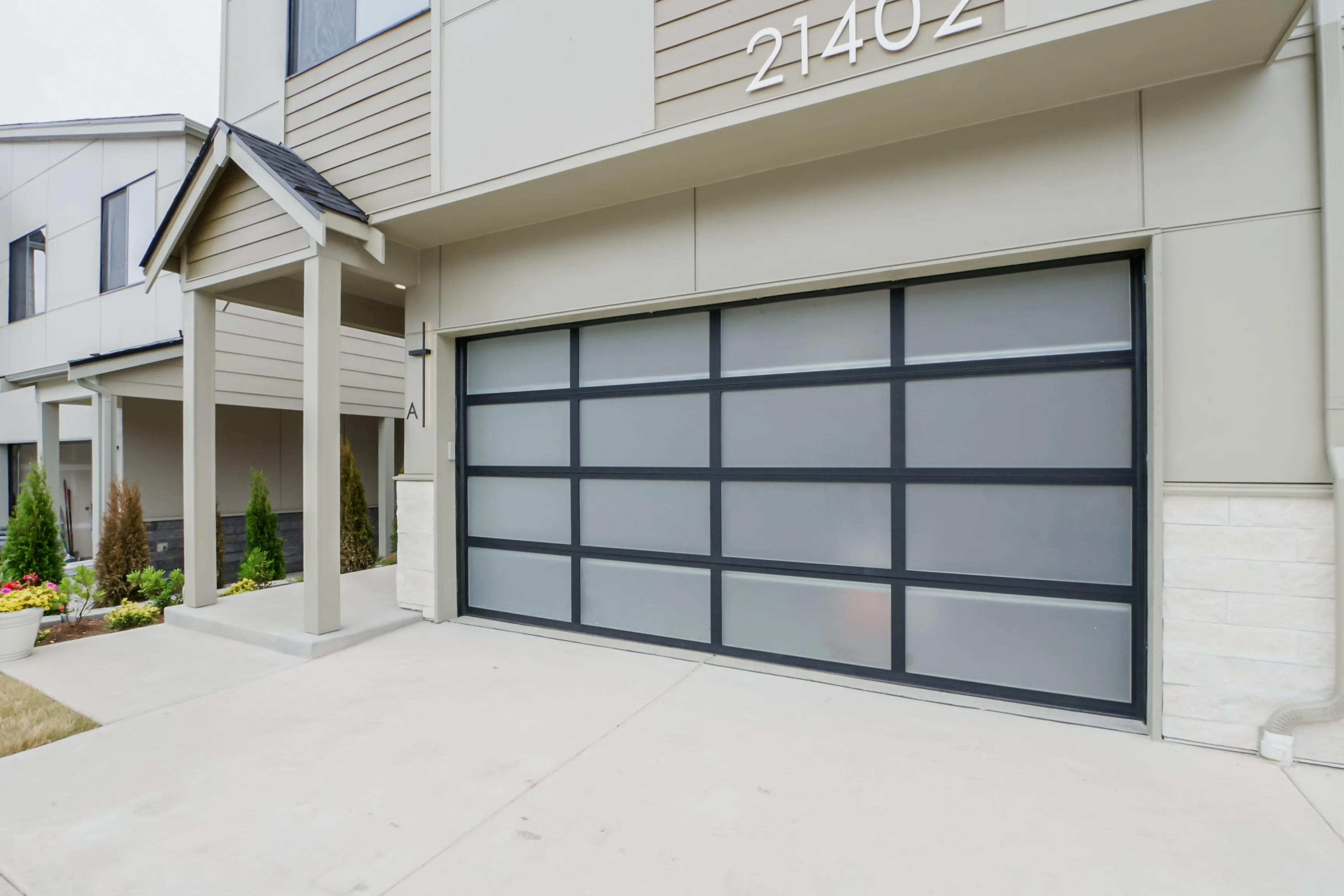 Frosted Tempered Glass Garage Doors